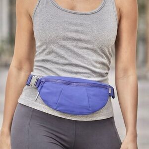 Athleta Blue Belt Bag Fanny Pack Crossbody Athleisure Nylon Adjustable Waist Bag